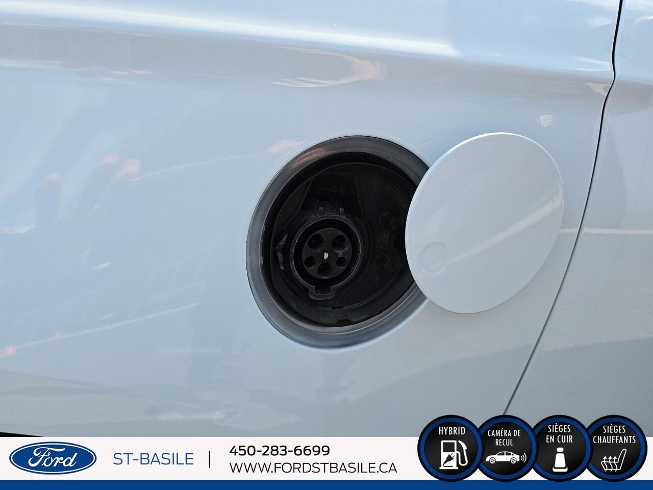 2015 Ford FUSION HYBRIDE White Saint-Basile-le-Grand - photo #14