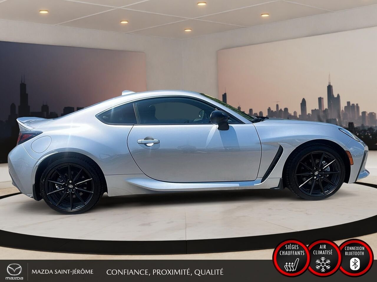 2025 Toyota GR86 Premium | AUTOMATIQUE | CLEAN CARFAX | Grey Saint-Jérôme - photo #4