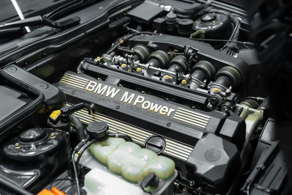 BMW M5 LOW KM! - $94500 USD 1992 Noir Montréal - photo #22