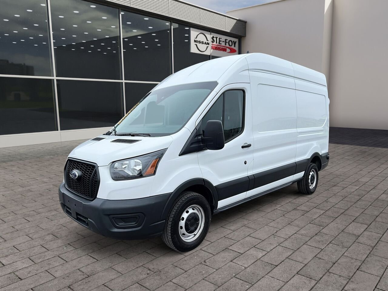 2024 Ford Transit T-250 PA toit surélevé White Québec - photo #0