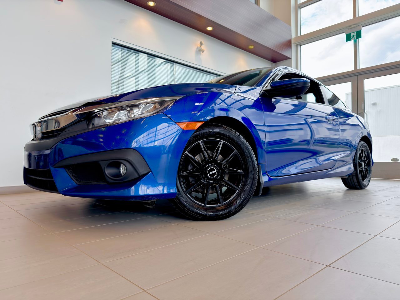 2018 Honda Civic Coupe Blue Notre-Dame-des-Prairies - photo #1