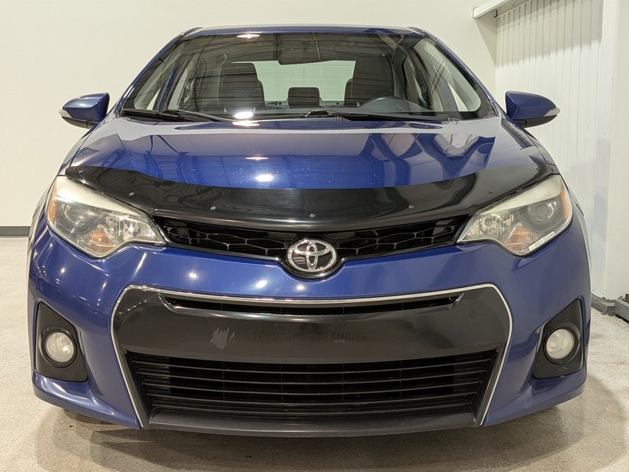 Toyota Corolla 4dr Sdn Man CE 2016 Bleu