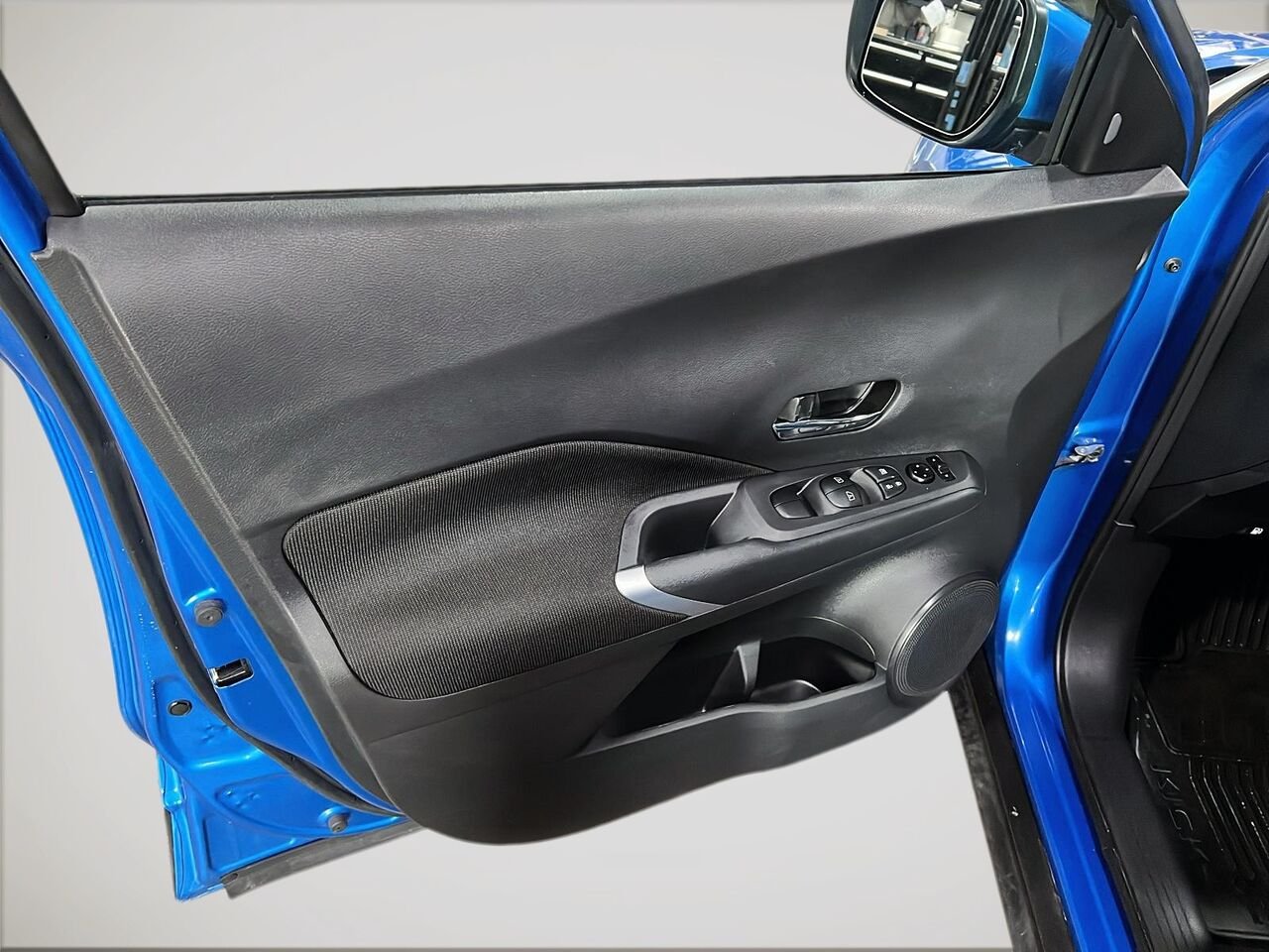 Nissan Kicks SV 2024 Bleu Québec - photo #10