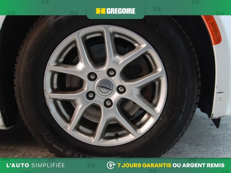 Chrysler Grand Caravan 821105 | SXT AUTO A/C MAGS CAM RECUL BLUETOOTH 2023 Blanc Laval - photo #7