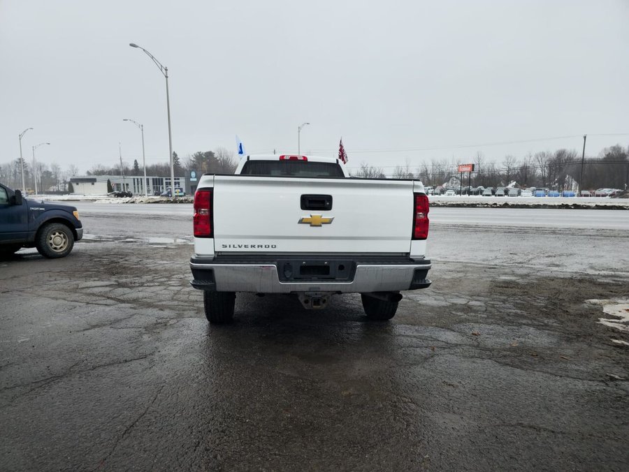 2015 Chevrolet Silverado 2500HD 2015 White