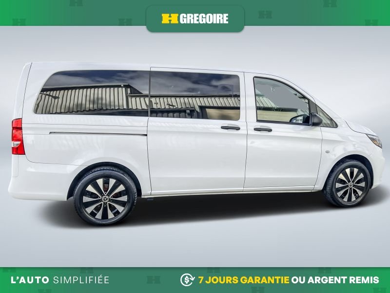 Mercedes Benz Metris 2022 Bleu Laval - photo #10