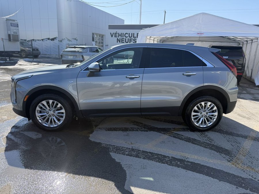 2024 Cadillac XT4 2024 Silver
