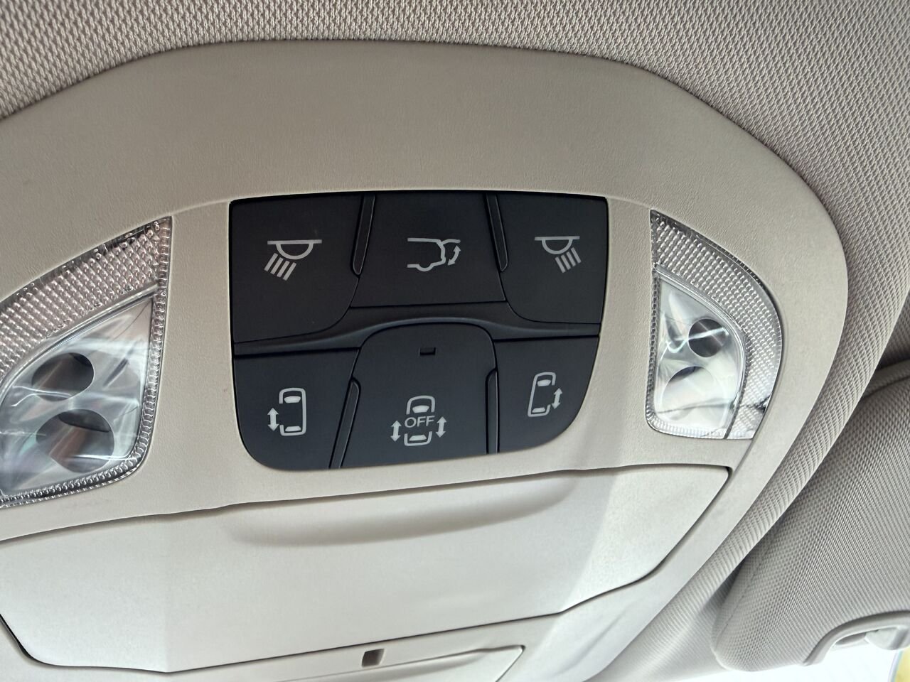 2019 Chrysler Pacifica Black Thetford Mines - photo #26