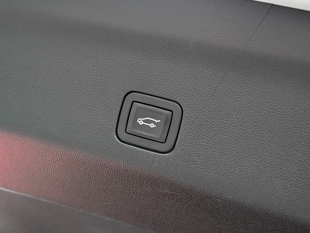Chevrolet Tahoe RST 2023 . Granby - photo #17