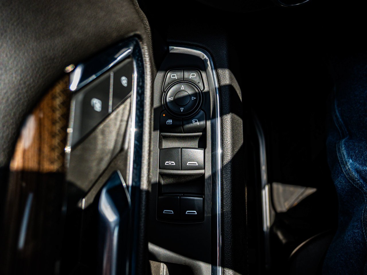 2024 Chevrolet Silverado 3500HD 4WD Crew Cab 159 LT Grey Sherwood Park - photo #16