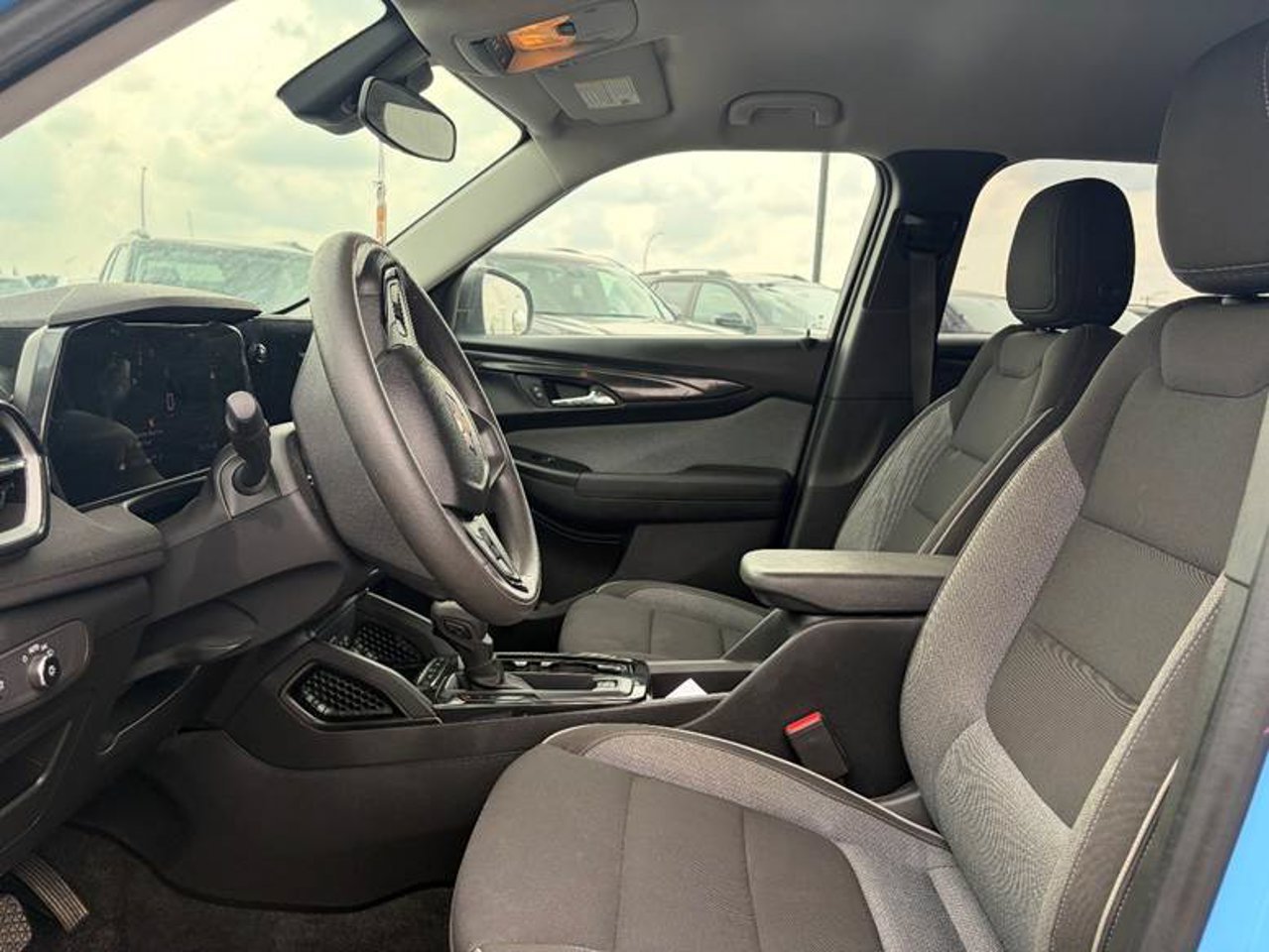 2024 Chevrolet Trailblazer AWD 4dr LS Blue Sherwood Park - photo #5