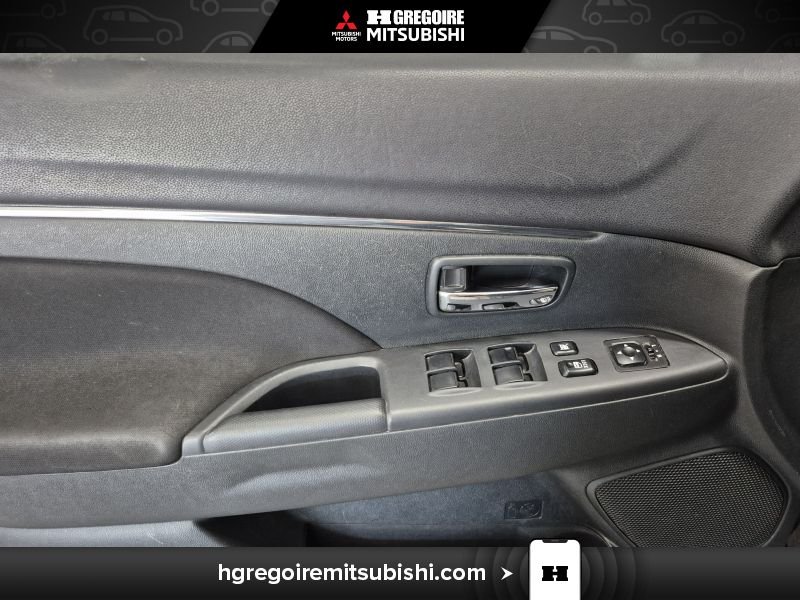 Mitsubishi RVR 2018 Noir Blainville - photo #12