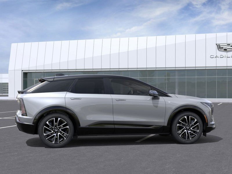 2026 CADILLAC OPTIQ 2026 Argent Silver Metallic