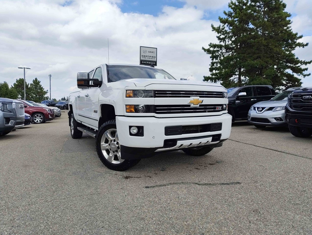 2019 Chevrolet Silverado 2500HD 4WD Crew Cab 153.7 LTZ White Sherwood Park - photo #1