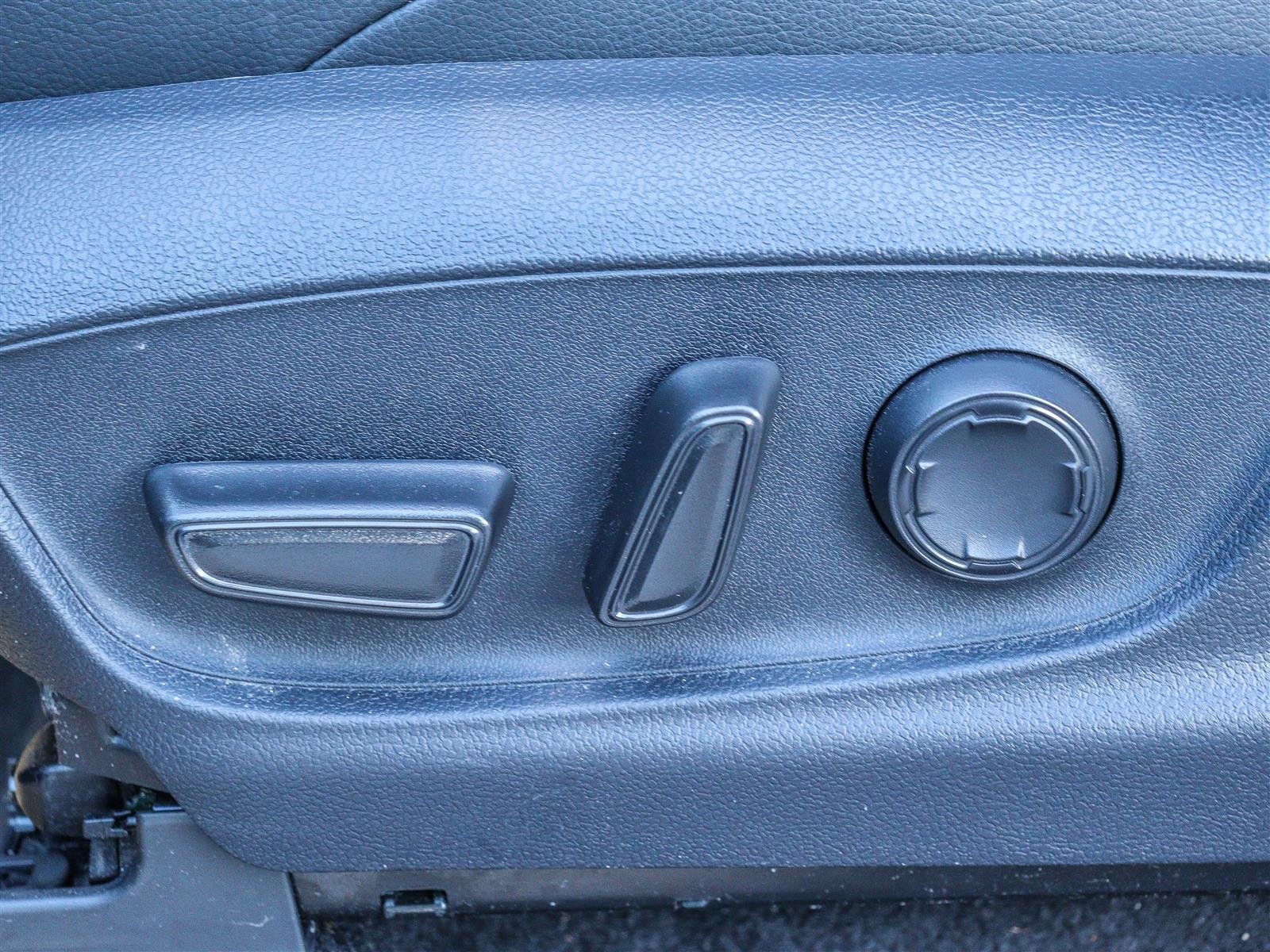 2025 Toyota Tacoma Ottawa & Gatineau - photo #6