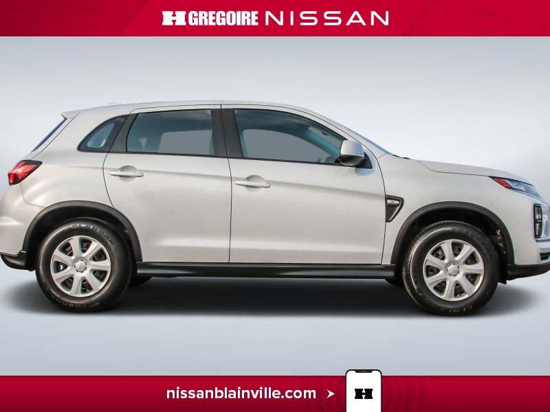 2022 Mitsubishi RVR White Blainville - photo #11