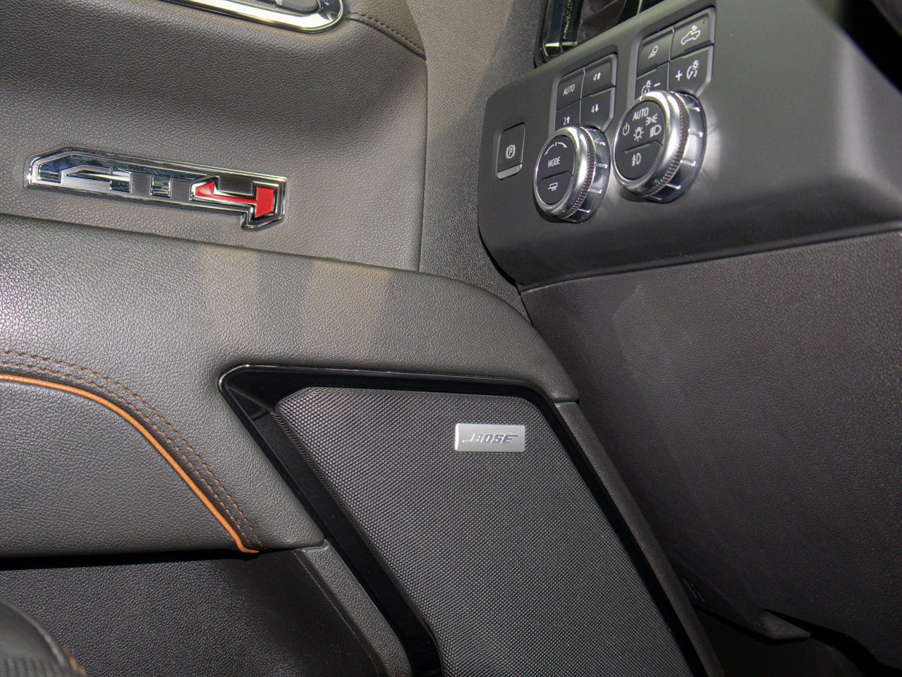 2024 GMC Sierra 1500 4WD Crew Cab 147 AT4 Grey Sherwood Park - photo #21
