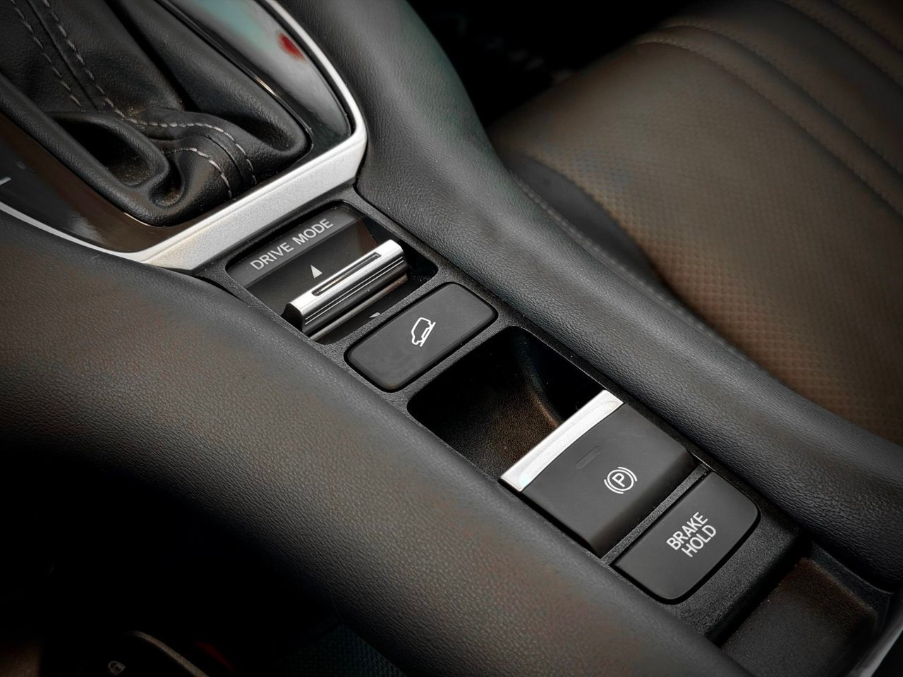 2023 Honda HR-V Black Notre-Dame-des-Prairies - photo #30