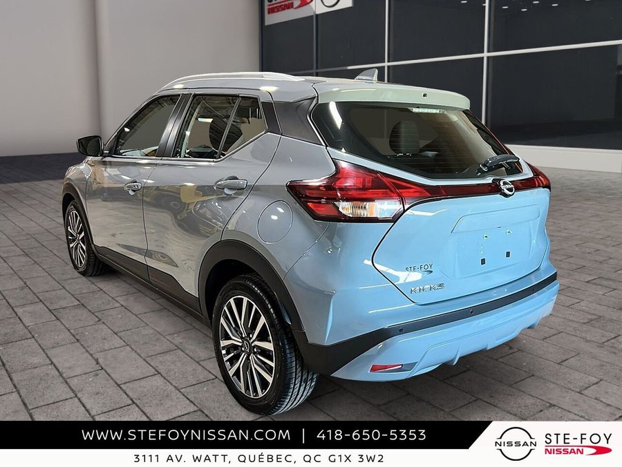 2025 Nissan KICKS PLAY SV TA 2025 Grey