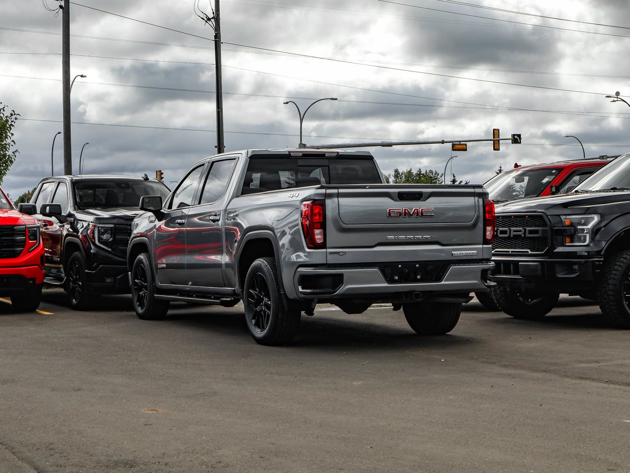2024 GMC Sierra 1500 4WD Crew Cab 147 Elevation Grey Sherwood Park - photo #5