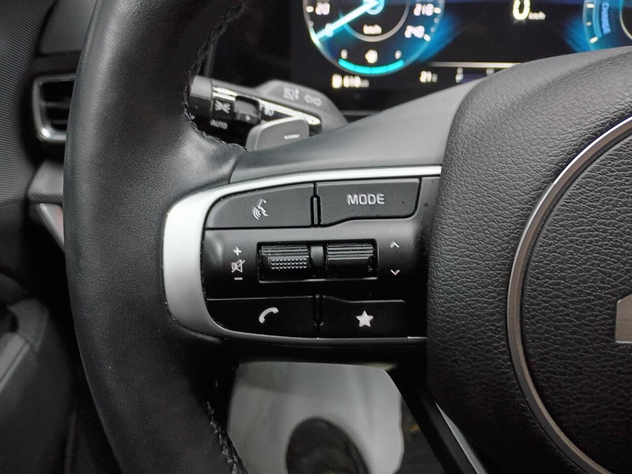 Kia Sportage hybride rechargeable 2023 Blanc Blainville - photo #25
