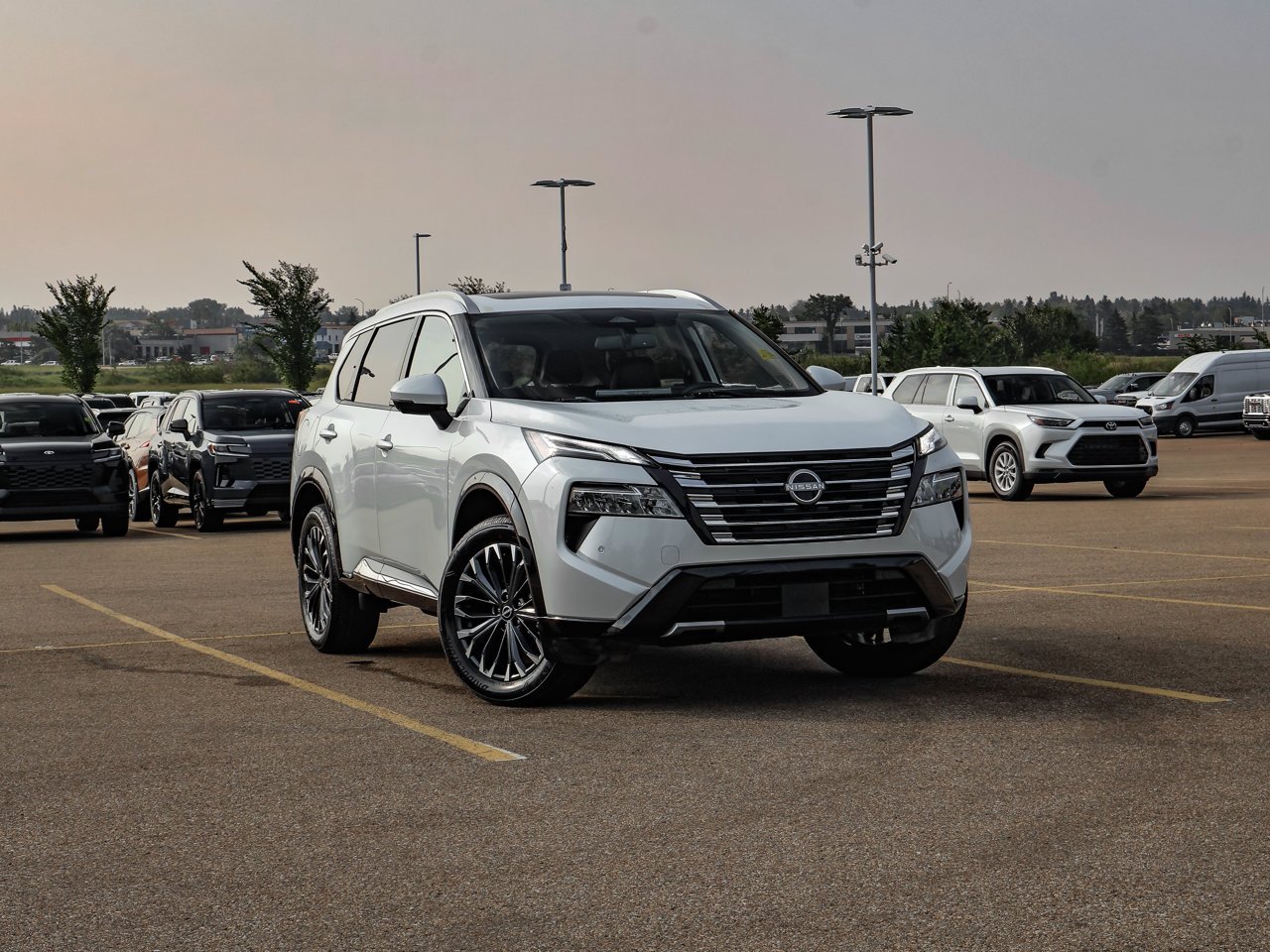 2024 Nissan Rogue AWD Platinum White Sherwood Park - photo #1
