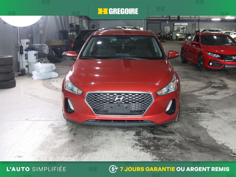 2020 Hyundai Elantra Red Laval - photo #1