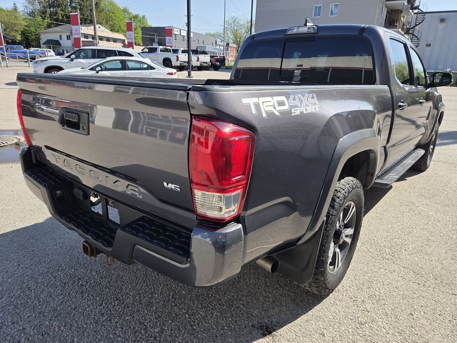 2017 Toyota TACOMA 2017 Magnetic Grey Metallic
