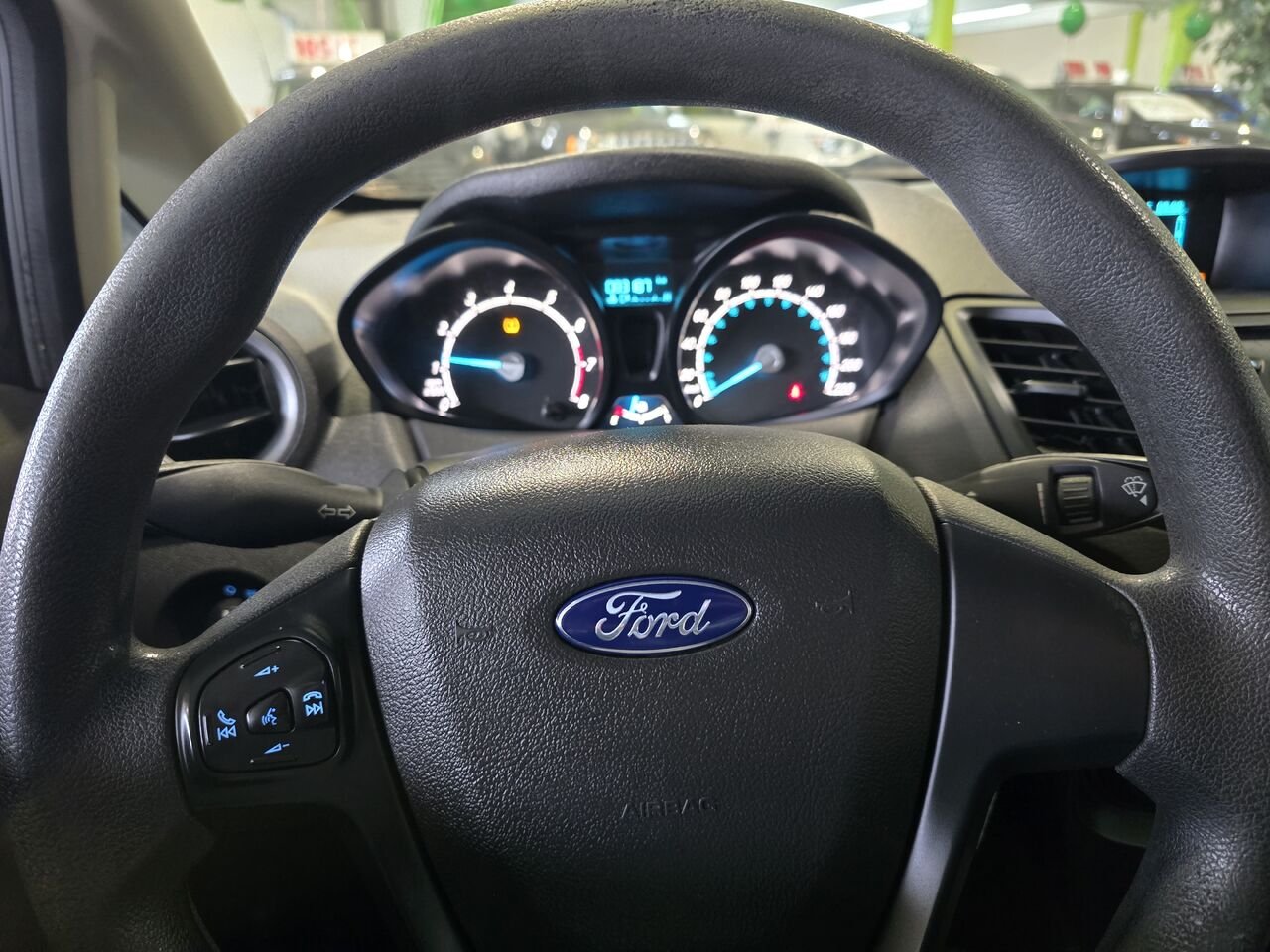 2017 Ford Fiesta Black  - photo #20