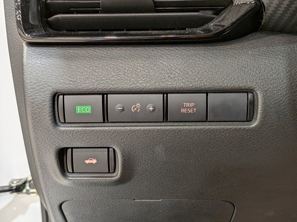 Nissan Sentra SR Manual 2024 Blanc Val-David - photo #29
