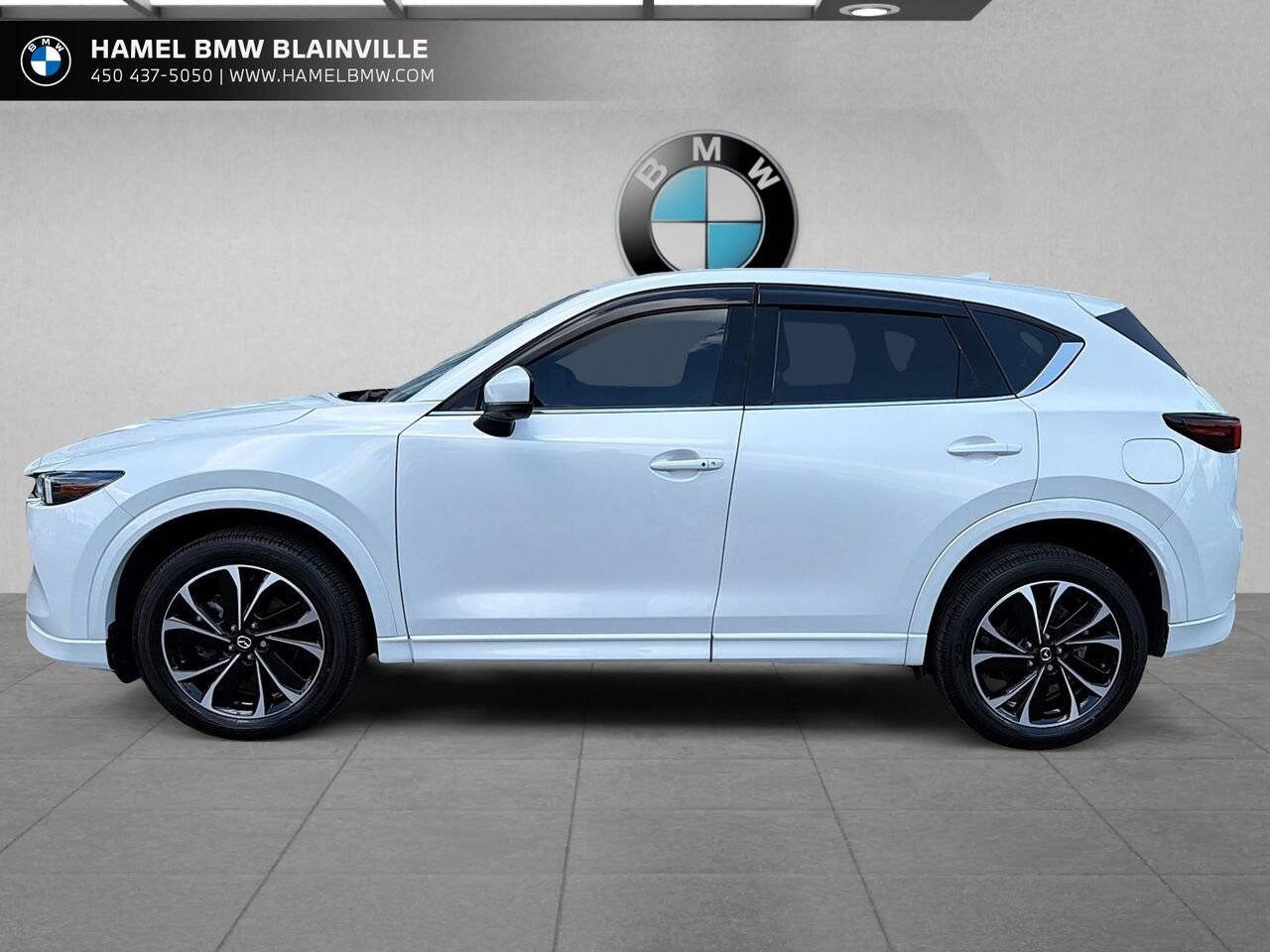 2023 Mazda CX-5 Signature TI White Blainville - photo #4