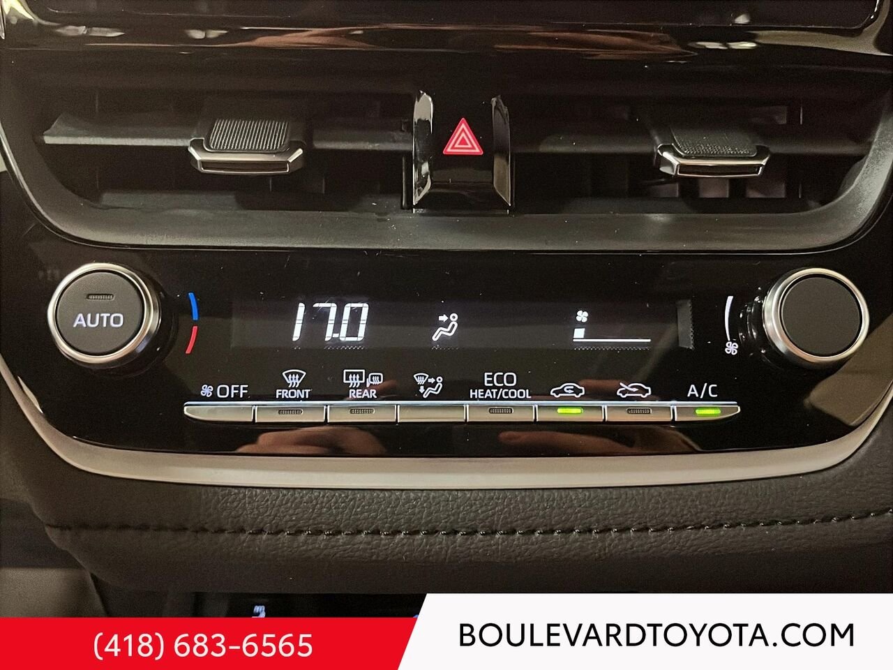 Toyota Corolla 100128A-004 | HYBRIDE XSE, AWD 2024 Argent Québec - photo #15