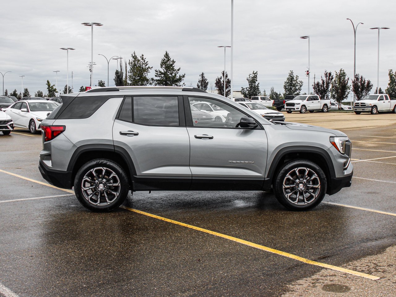 2025 GMC Terrain AWD 4dr Elevation Grey Sherwood Park - photo #9