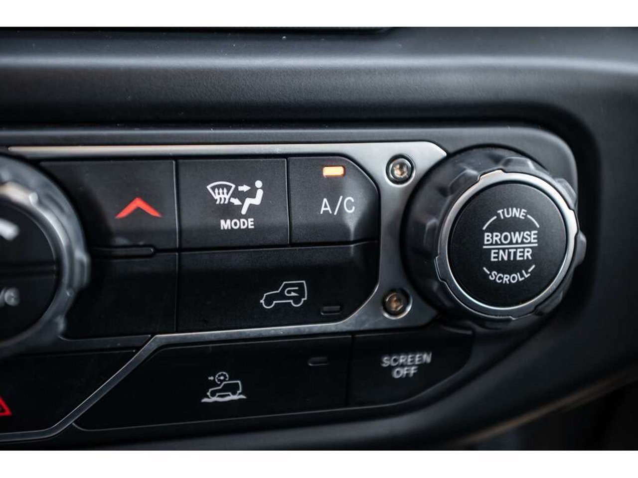 2022 Jeep Wrangler Willis 4x4 Silver Sainte-Julienne - photo #22