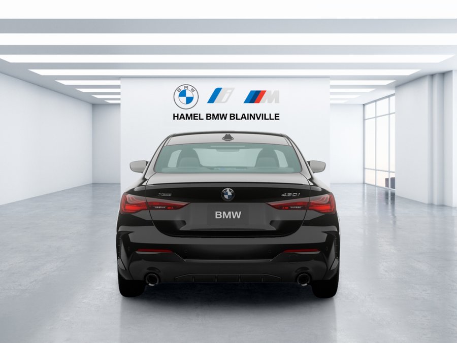 2026 BMW 4 Series 2026 Black Sapphire Metallic