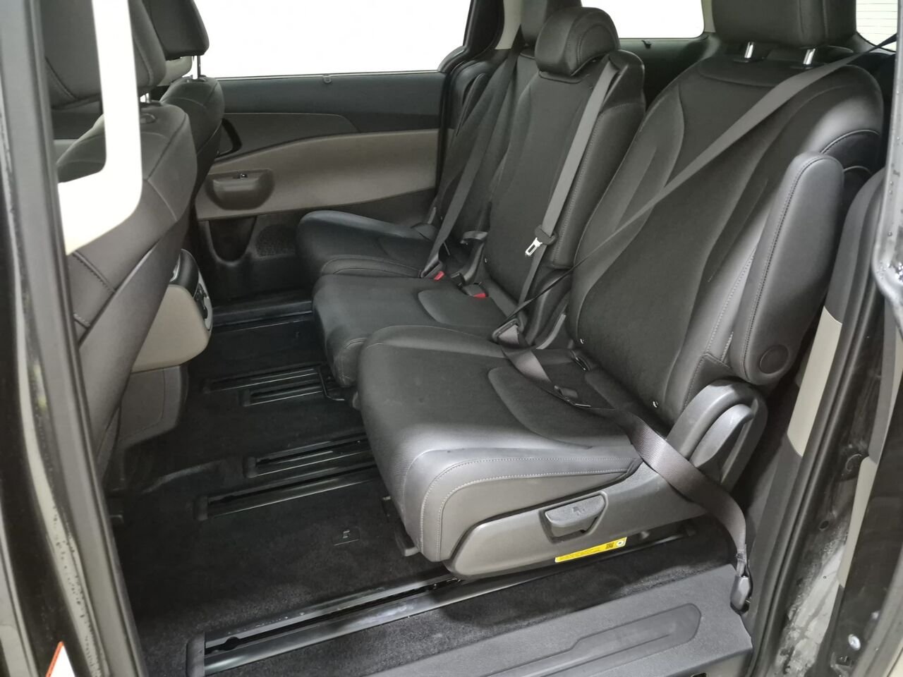 2026 Kia Carnival EX KIA CARNIVAL EX FWD Grey Châteauguay - photo #4