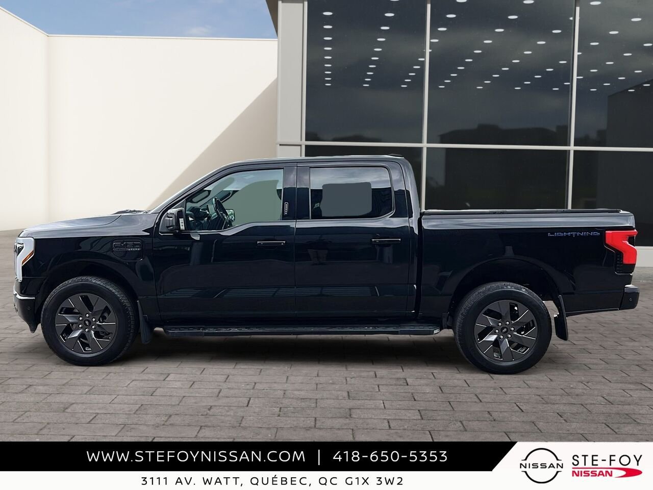 Ford F-150 Lightning LARIAT SuperCrew 4RM LONG RANGE 2022 Noir Ste-Foy - photo #4