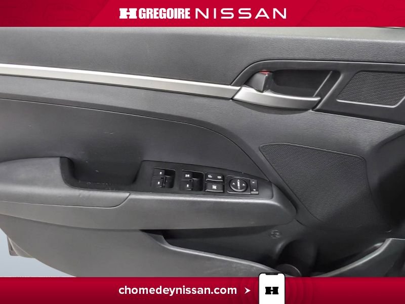 2019 Hyundai Elantra Grey Blainville - photo #12