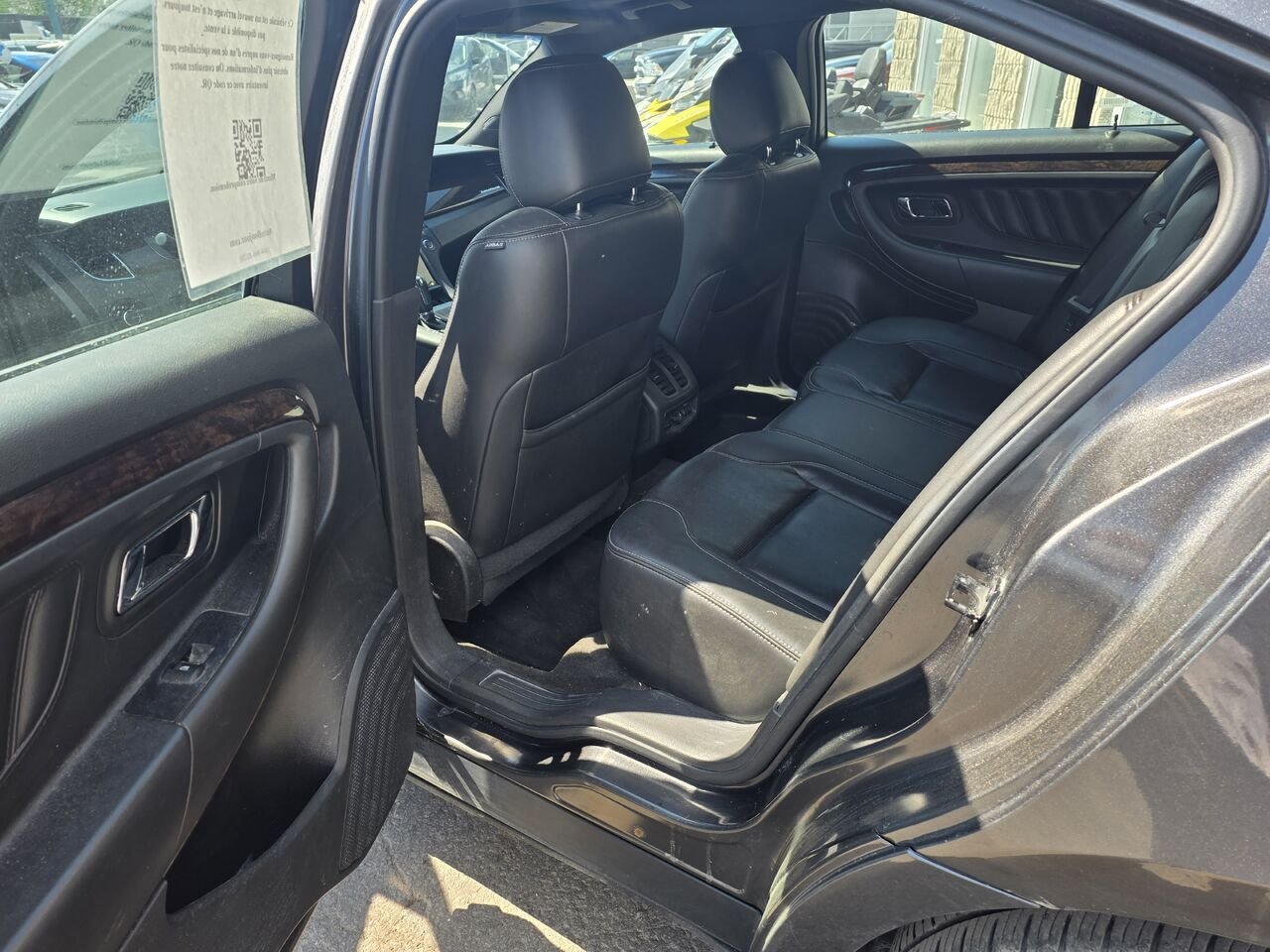 2016 Ford Taurus Black  - photo #11