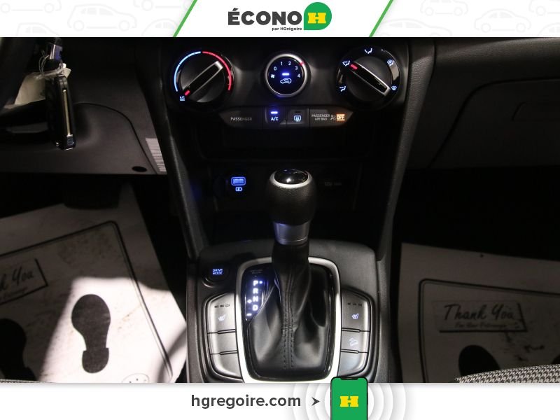 2019 Hyundai Kona White Laval - photo #14