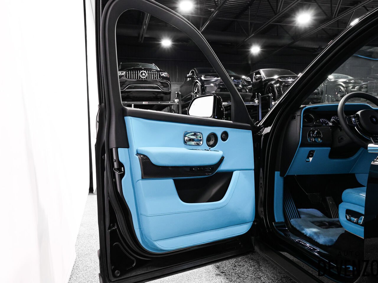 Rolls-Royce Cullinan 2023 Bleu Saint-Eustache - photo #18