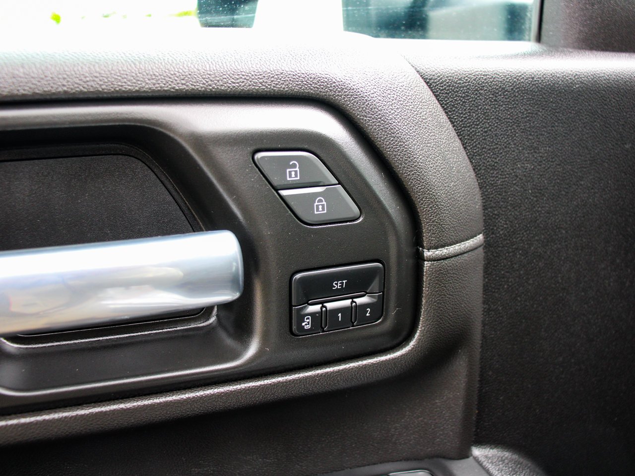 2023 GMC Sierra 2500HD 4WD Crew Cab 159 Denali White Sherwood Park - photo #15