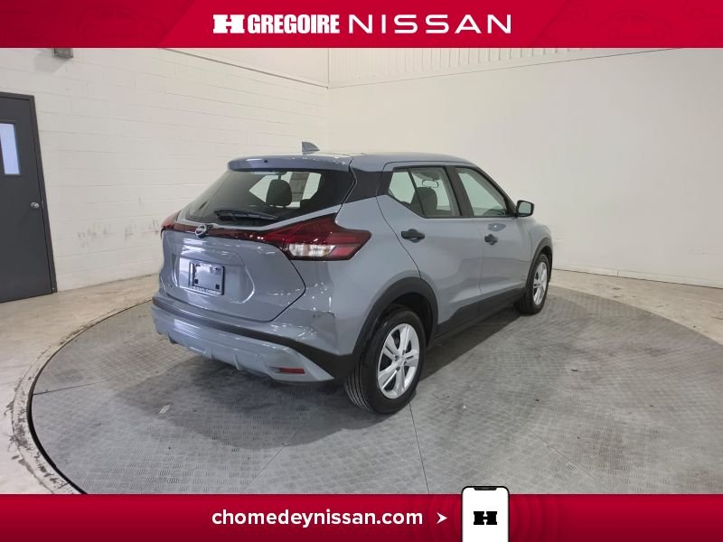Nissan Kicks 2024 Gris Blainville - photo #10