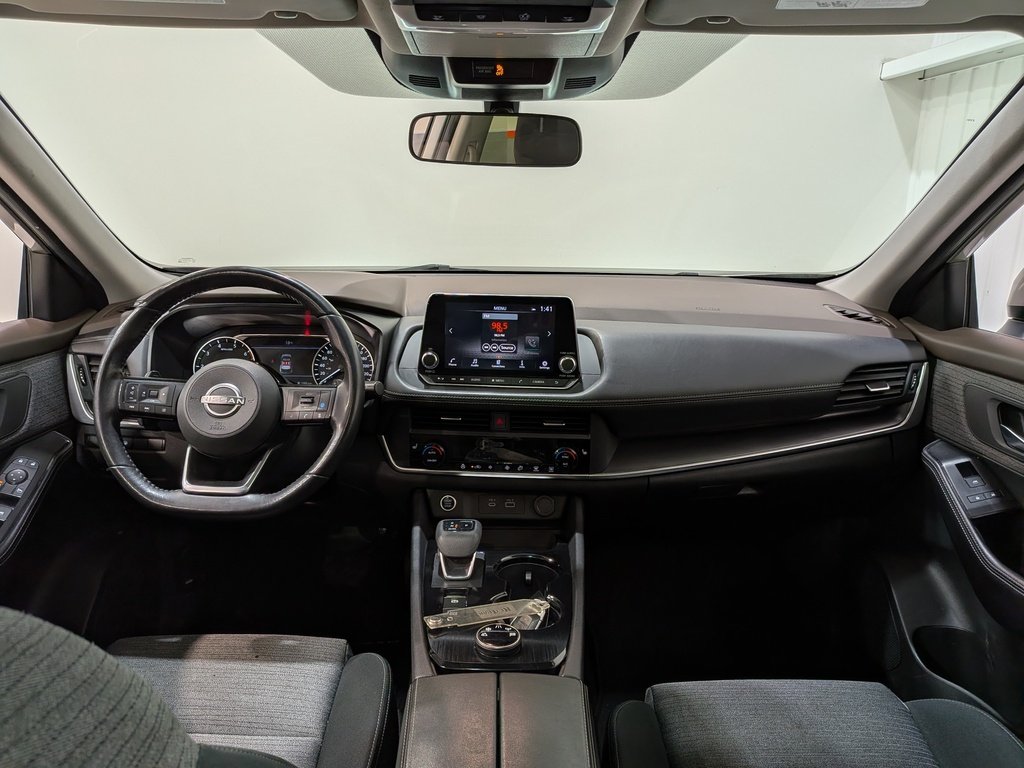 Nissan Rogue AWD SV Moonroof 2023 Or Val-David - photo #11