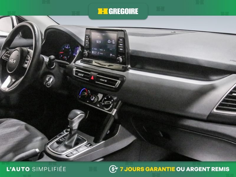 Kia Seltos 2023 Blanc Blainville - photo #31