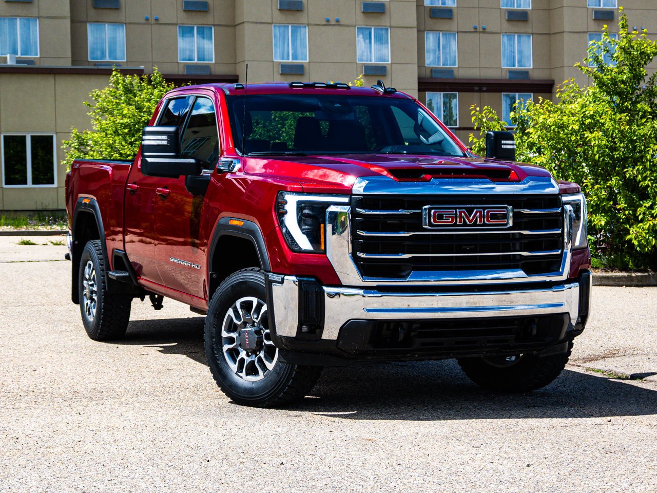 2024 GMC Sierra 2500HD 4WD Double Cab 149 SLE Red Sherwood Park - photo #1