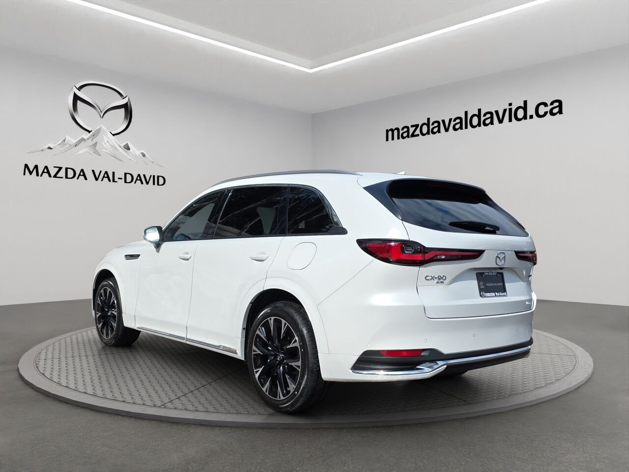 2026 Mazda CX-90 PHEV Signature PHEV, 7 passagers, toit pano, cuir, sièges ventilés Platinum Quartz Metallic Val-David - photo #15
