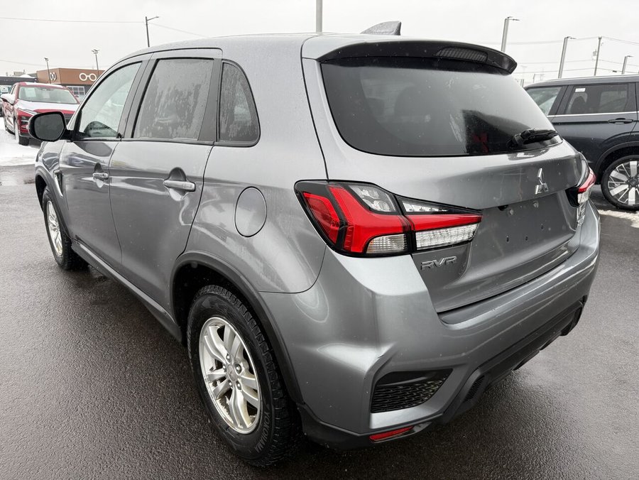 2020 Mitsubishi RVR SE AWC Grey