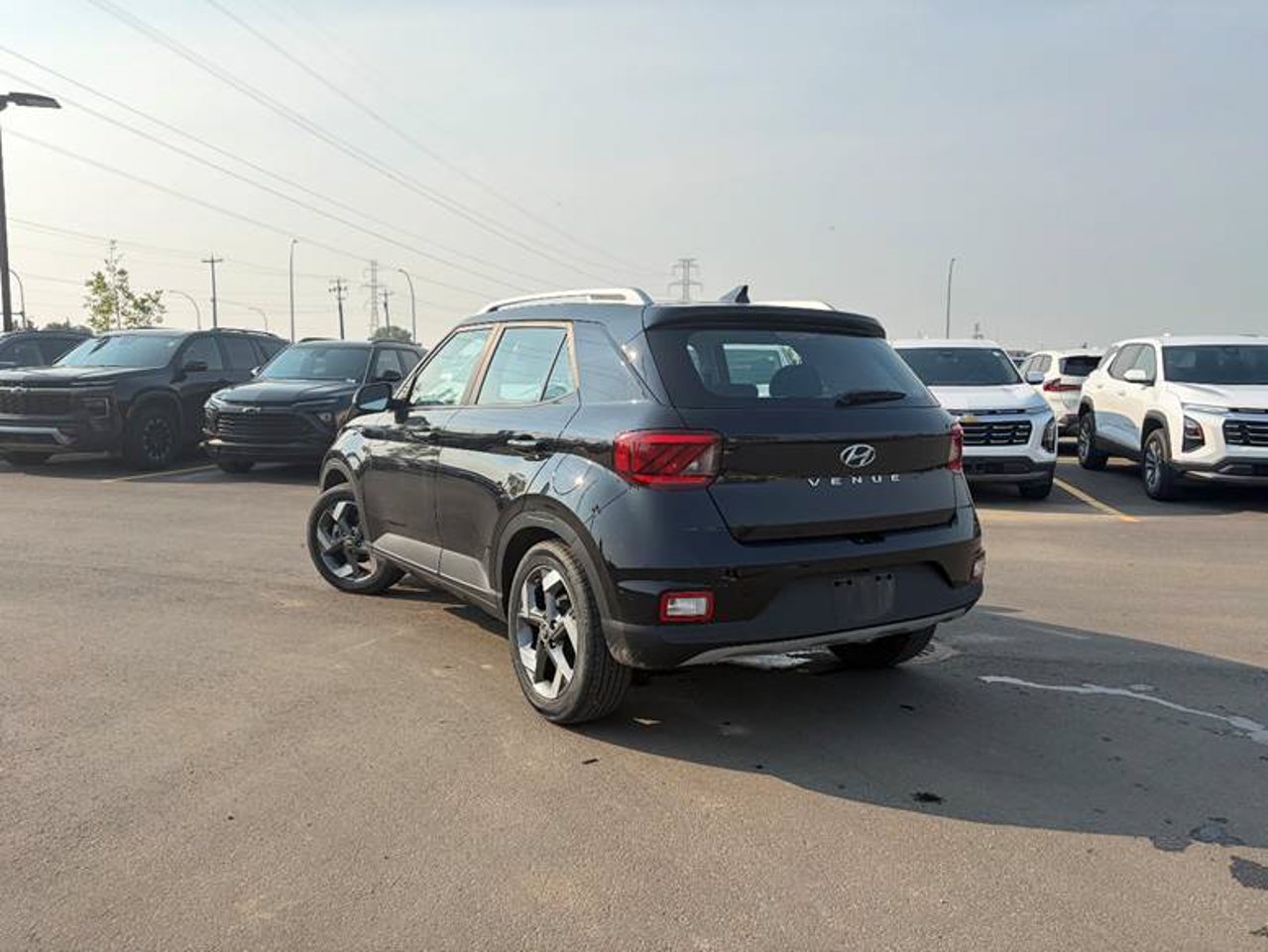 2021 Hyundai Venue Trend IVT Black Sherwood Park - photo #3