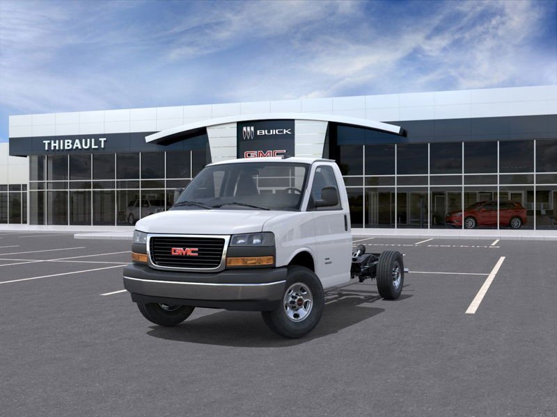 GMC Fourgonnette commerciale tronquée Savana 3500 fourgonnette 139 po 2026 BLANC SOMMET Sherbrooke - photo #7